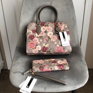 BEAUTIFUL SATCHEL WITH MATCHING WALLET